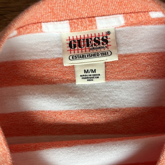 Guess T-shirt - Picture 2 of 2